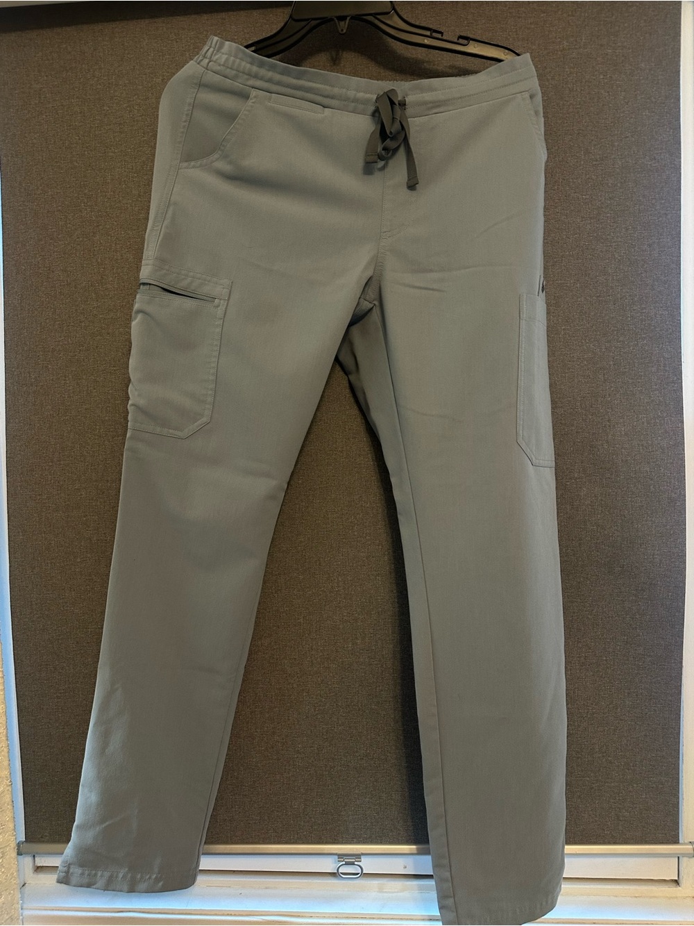 Figs Women's yola Pants in dusty blue - small